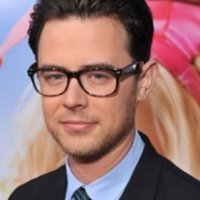 Colin Hanks
