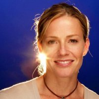 Elisabeth Shue