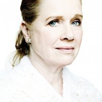 Liv Ullmann