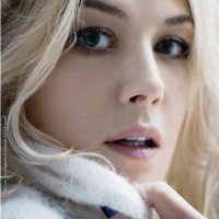 Rosamund Pike